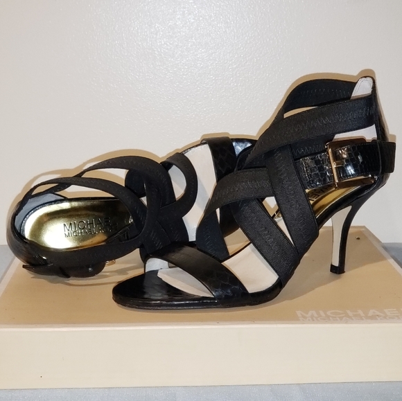 Michael Kors size 6.5 shoes - Picture 1 of 8